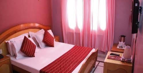 Hotel Blue Sapphire New Delhi